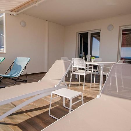 Exclusive Seaside Dream Apartments Murter Exterior foto