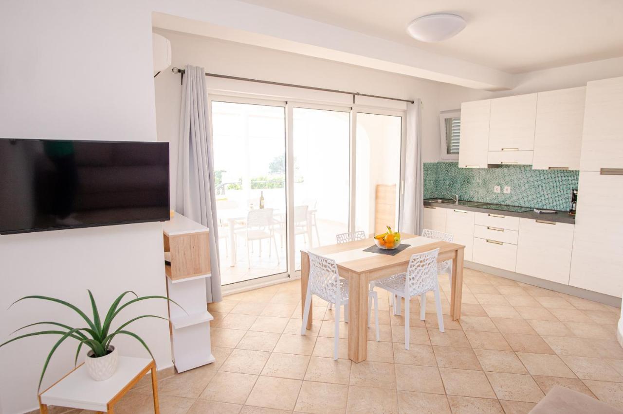 Exclusive Seaside Dream Apartments Murter Exterior foto